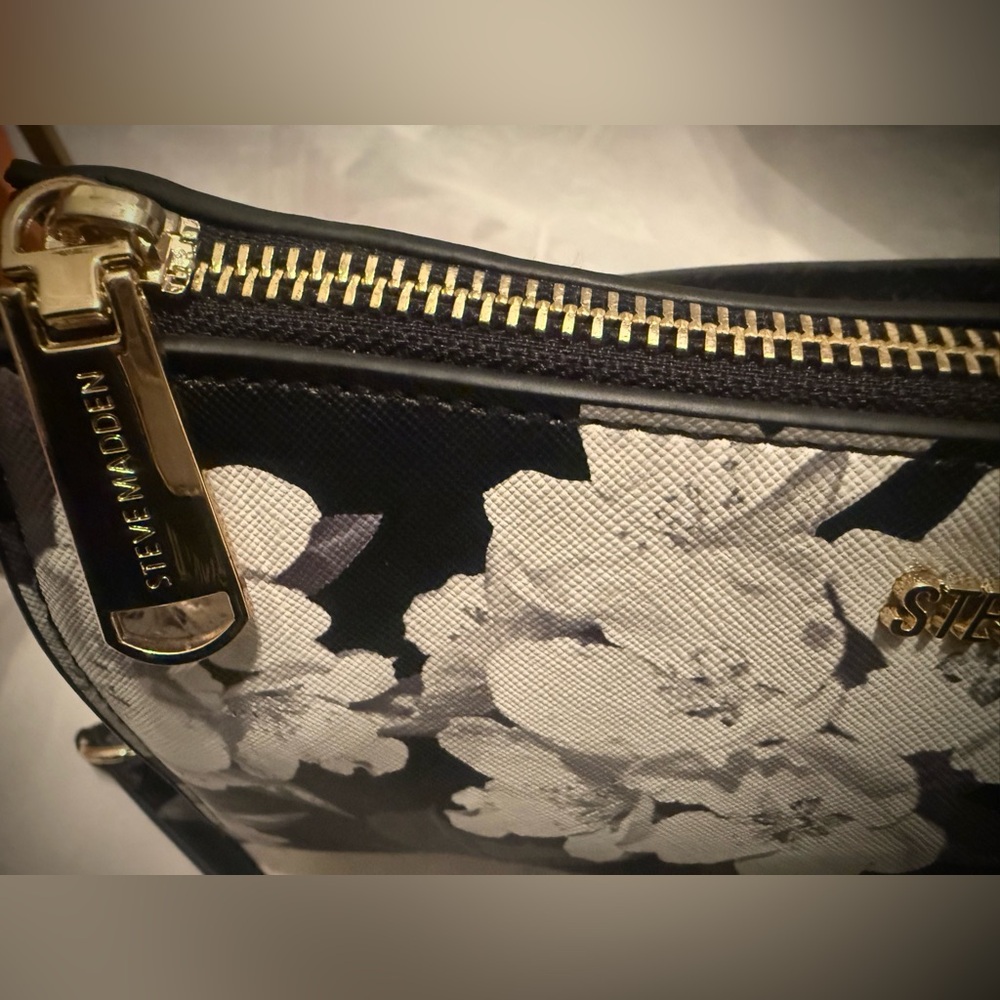 ✨ STEVE MADDEN | Moody Floral Chain Shoulder Bag (NWOT) - Picture 10 of 13